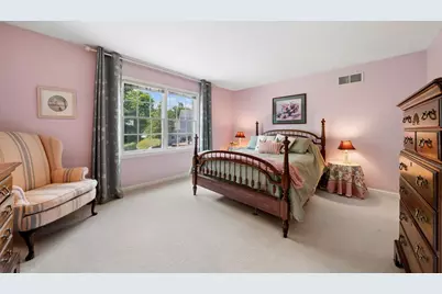 30 Pond Ct South S, Bridgeville, PA 15017 - Photo 24
