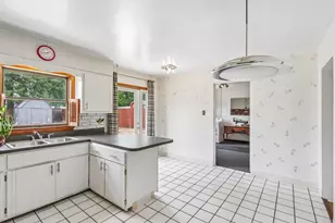 214 Wayne St, Lower Burrell, PA 15068 - Photo 8