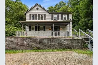 917 Harkness Ln, Sewickley, PA 15143 - Photo 2