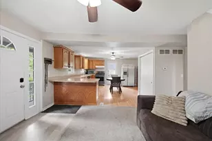 917 Harkness Ln, Sewickley, PA 15143 - Photo 6