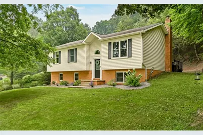 158 Dwellington Dr, Middlesex Township, PA 16059 - Photo 1