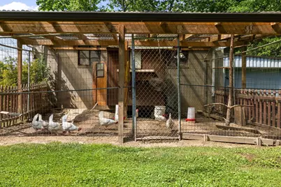 295 Straube Ave, Baden, PA 15005 - Photo 38