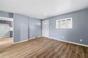 2322 Patterson Ave, Pittsburgh, PA 15218 - Photo 6