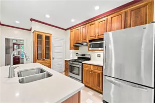 504 Greendale Ave, Pittsburgh, PA 15218 - Photo 12