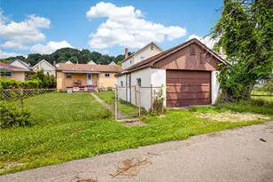 1745 Moffat St, Banksville/Westwood, PA 15106 - Photo 22