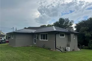 59 Madison Ave, Uniontown, PA 15401 - Photo 1
