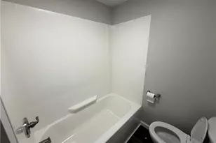 1412 W Crawford Ave, Connellsville, PA 15425 - Photo 10