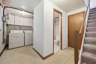 232 S Grandview, Pittsburgh, PA 15205 - Photo 18