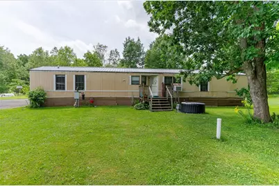 4263 Evergreen Rd, Pulaski Township, PA 16159 - Photo 2