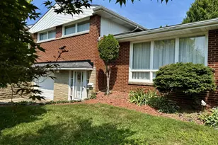 2781 Grant St, Lower Burrell, PA 15068 - Photo 2