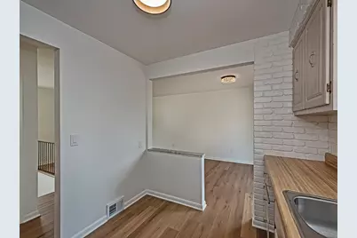 205 Watson Ave, Pittsburgh, PA 15238 - Photo 10