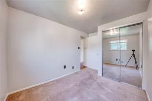 110 Clearfield Pl, Pittsburgh, PA 15204 - Photo 16