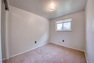110 Clearfield Pl, Pittsburgh, PA 15204 - Photo 14