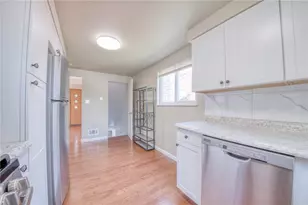 110 Clearfield Pl, Pittsburgh, PA 15204 - Photo 10