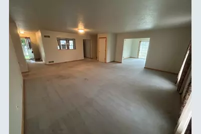 124 S Butler St, Saxonburg Boro, PA 16056 - Photo 22