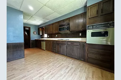 8232 Mercer St #1, Pulaski Township, PA 16143 - Photo 8