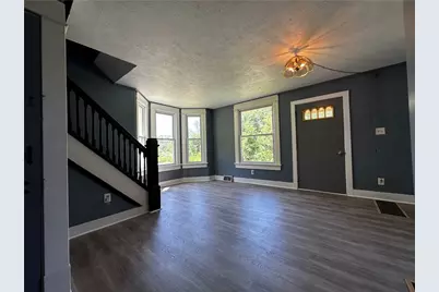 8232 Mercer St #1, Pulaski Township, PA 16143 - Photo 4