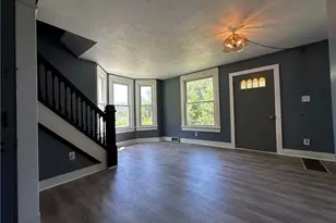 8232 Mercer St, Pulaski Township, PA 16143 - Photo 4