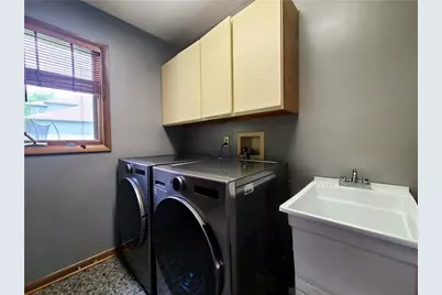 3319 Carriage Cir, Murrysville, PA 15632 - Photo 16