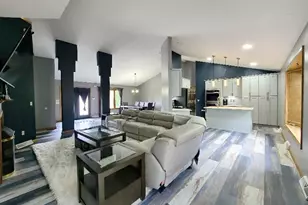 3319 Carriage Cir, Murrysville, PA 15632 - Photo 4
