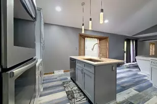 3319 Carriage Cir, Murrysville, PA 15632 - Photo 6