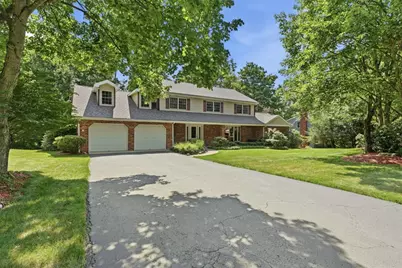 2635 Glenchester Rd, Pittsburgh, PA 15090 - Photo 2