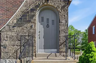 212 Morewood Rd, Pittsburgh, PA 15116 - Photo 2