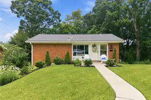 252 Azalea Dr, Monroeville, PA 15146 - Photo 1