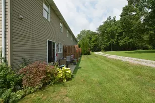 907 Stoneridge Blvd, Twp of But SW, PA 16001 - Photo 6