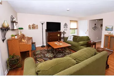 907 Stoneridge Blvd, Twp of But SW, PA 16001 - Photo 8