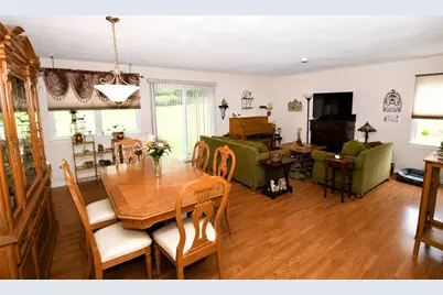 907 Stoneridge Blvd, Twp of But SW, PA 16001 - Photo 12
