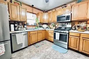 140 Boroview Ave, Scott Township, PA 15106 - Photo 8