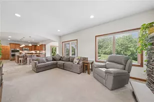7708 Natalie Ln, North Huntingdon, PA 15642 - Photo 8