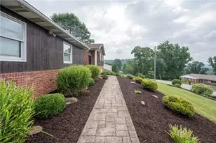 153 Skyview Dr, Unity Township, PA 15601 - Photo 6