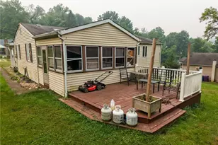 147 College Ave, Pittsburgh, PA 15239 - Photo 16
