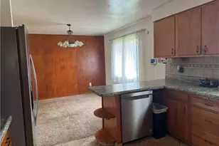 359 McKlveen, Unity Township, PA 15670 - Photo 4
