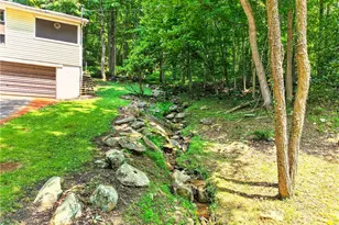 627 E Lakeview Rd, Henry Clay Township, PA 15424 - Photo 2
