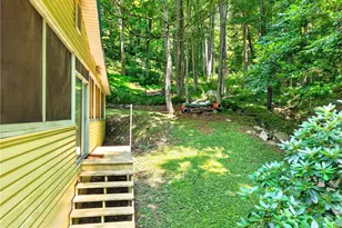 627 E Lakeview Rd, Henry Clay Township, PA 15424 - Photo 8