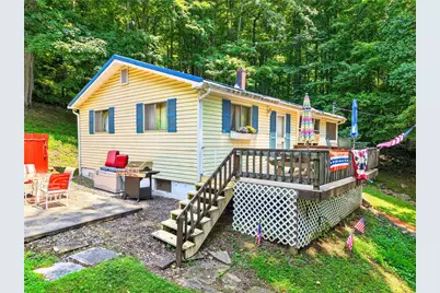 627 E Lakeview Rd, Henry Clay Township, PA 15424 - Photo 6