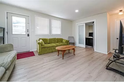 1227 McCabe Ave, Coraopolis, PA 15108 - Photo 6