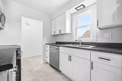 10 McNary St, Houston, PA 15342 - Photo 6