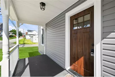 10 McNary St, Houston, PA 15342 - Photo 2