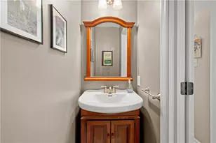 1129 Meadowbrook Dr, Canonsburg, PA 15317 - Photo 24