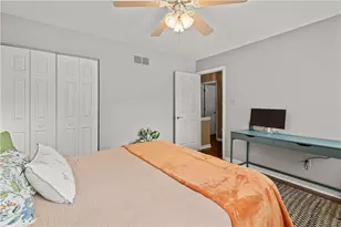 1129 Meadowbrook Dr, Canonsburg, PA 15317 - Photo 28