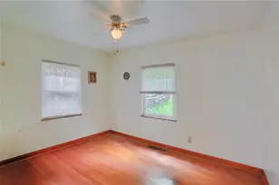 108 Hazen Ave, Ellwood City, PA 16117 - Photo 34
