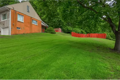 108 Hazen Ave, Ellwood City, PA 16117 - Photo 6