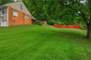 108 Hazen Ave, Ellwood City, PA 16117 - Photo 6