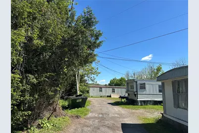 2530 Wampum Rd, Wayne Township, PA 16157 - Photo 4