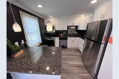 1875 Linton St, Pittsburgh, PA 15219 - Photo 12