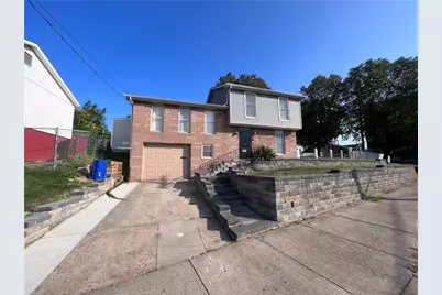 1875 Linton St, Pittsburgh, PA 15219 - Photo 2
